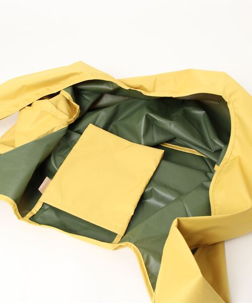 392 plusm（サンキューニプリュスエム）の「PU square bag BIG（エコバッグ/サブバッグ・レディース・ブラック/レッド/イエロー/ブルー・FREE）」の10枚目の写真
