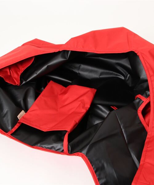 392 plusm（サンキューニプリュスエム）の「PU square bag BIG（エコバッグ/サブバッグ・レディース・ブラック/レッド/イエロー/ブルー・FREE）」の11枚目の写真