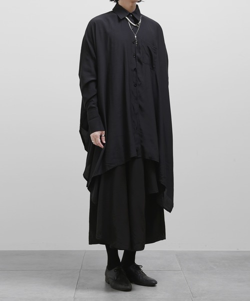 minsobi(ミンソビ)の「ビッグシルエット ドレープシャツ ユニセックス アシンメトリーシャツ(シャツ/ブラウス・メンズ・ブラック・FREE)」の4枚目の写真