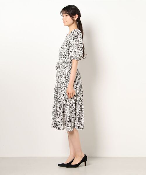 MEW'S REFINED CLOTHES（ミューズリファインドクローズ）の「前後2wayティアードワンピース（ワンピース・レディース・ブラック/ホワイト/ライトグリーン・MEDIUM）」の6枚目の写真