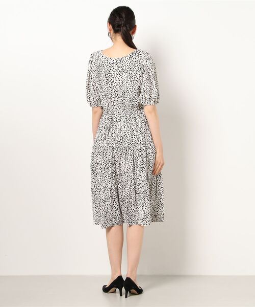 MEW'S REFINED CLOTHES（ミューズリファインドクローズ）の「前後2wayティアードワンピース（ワンピース・レディース・ブラック/ホワイト/ライトグリーン・MEDIUM）」の5枚目の写真