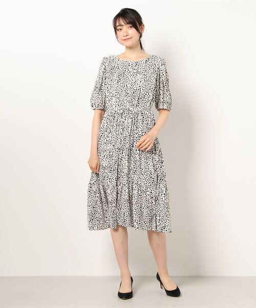 MEW'S REFINED CLOTHES（ミューズリファインドクローズ）の「前後2wayティアードワンピース（ワンピース・レディース・ブラック/ホワイト/ライトグリーン・MEDIUM）」の4枚目の写真