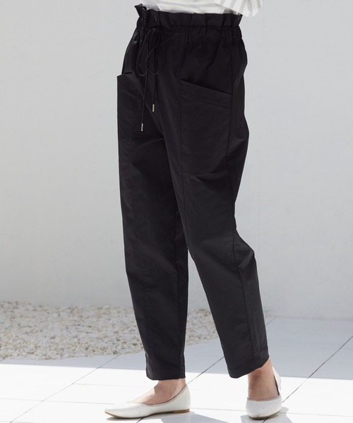 OMNES Another Edition(オムネス アナザーエディション)の「高密度ツイルギャザーパンツ(その他パンツ・レディース・ブラック/アイボリー/ライトカーキ・FREE)」の11枚目の写真