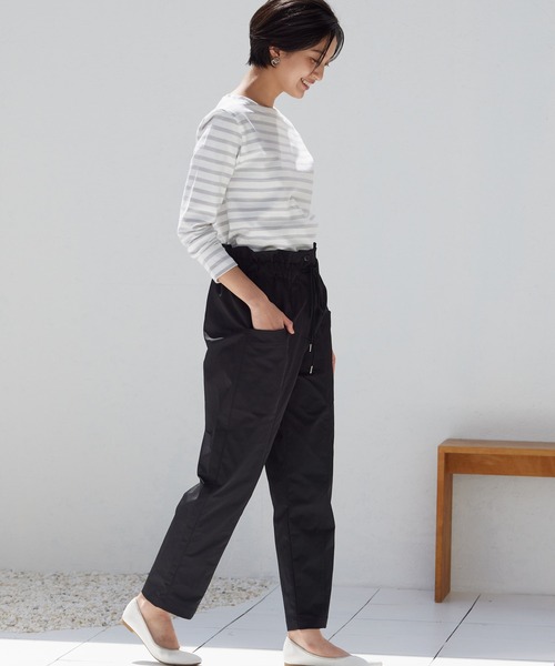 OMNES Another Edition(オムネス アナザーエディション)の「高密度ツイルギャザーパンツ(その他パンツ・レディース・ブラック/アイボリー/ライトカーキ・FREE)」の15枚目の写真