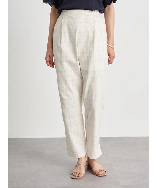 earth music&ecology（アースミュージックアンドエコロジー）の「コットンリネンテーパードパンツ　＊（その他パンツ・レディース・アイボリー/ブラック/チェック/ベージュ・M/S/L）」の8枚目の写真