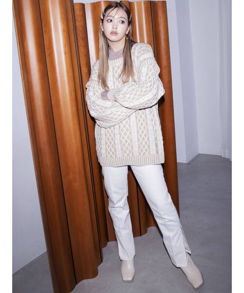 CALNAMUR(カルナムール)の「センタープレススリットデニムパンツ(デニムパンツ・レディース・インディゴブルー/ホワイト・MEDIUM/SMALL)」の5枚目の写真