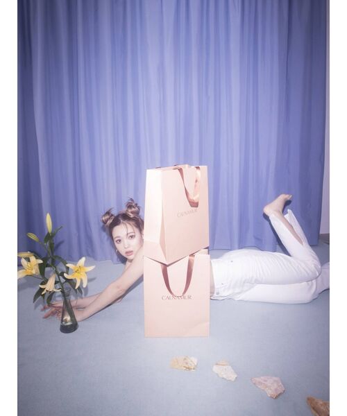 CALNAMUR(カルナムール)の「センタープレススリットデニムパンツ(デニムパンツ・レディース・インディゴブルー/ホワイト・MEDIUM/SMALL)」の7枚目の写真