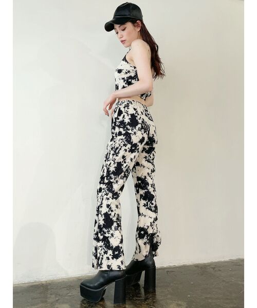 GYDA（ジェイダ）の「プリーツベロアパンツ（その他パンツ・レディース・ライトグレー/ブラウン/その他1・FREE）」の6枚目の写真