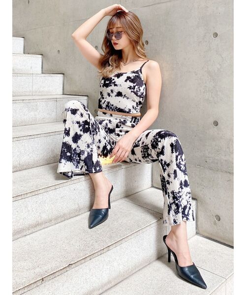 GYDA（ジェイダ）の「プリーツベロアパンツ（その他パンツ・レディース・ライトグレー/ブラウン/その他1・FREE）」の5枚目の写真