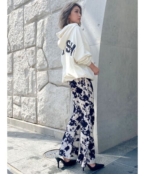 GYDA（ジェイダ）の「プリーツベロアパンツ（その他パンツ・レディース・ライトグレー/ブラウン/その他1・FREE）」の14枚目の写真