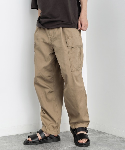 Rocky Monroe（ロッキーモンロー）の「ミリタリー 綾織 ワイド バルーン カーゴパンツ（カーゴパンツ・メンズ・ブラック/ベージュ/ネイビー/オフホワイト/オリーブ・S/M/L）」の4枚目の写真