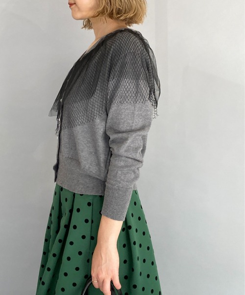 PICCIN(ピッチン)の「チュール衿パール釦カーディガン(カーディガン/ボレロ・レディース・ブラック/グレー/アイボリー/サーモンピンク・M)」の6枚目の写真