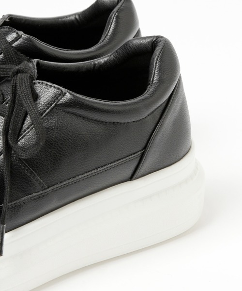 niko and...(ニコアンド)の「オリジナル厚底スニーカー(スニーカー・レディース・ブラック/オフホワイト・SMALL/MEDIUM/LARGE)」の19枚目の写真