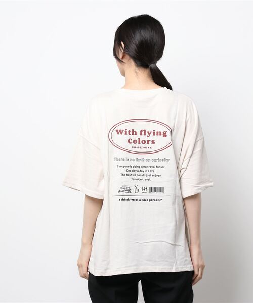 nemne store(ネンネストア)の「きらきら光るプリントTシャツ(Tシャツ/カットソー・レディース・グレー/ベージュ系その他2/グリーン/ホワイト系その他/ブルーグレー/カーキ/オフホワイト/ベージュ系その他3/ベージュ系その他/カーキブラウン・フリー)」の18枚目の写真