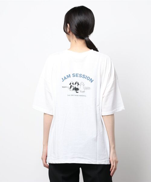 nemne store(ネンネストア)の「きらきら光るプリントTシャツ(Tシャツ/カットソー・レディース・グレー/ベージュ系その他2/グリーン/ホワイト系その他/ブルーグレー/カーキ/オフホワイト/ベージュ系その他3/ベージュ系その他/カーキブラウン・フリー)」の17枚目の写真