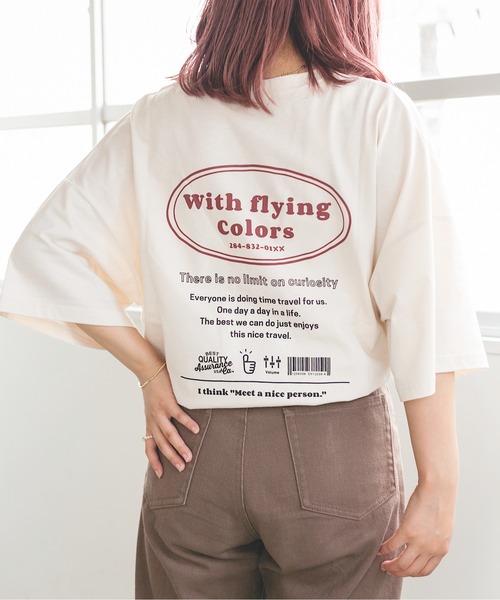 nemne store(ネンネストア)の「きらきら光るプリントTシャツ(Tシャツ/カットソー・レディース・グレー/ベージュ系その他2/グリーン/ホワイト系その他/ブルーグレー/カーキ/オフホワイト/ベージュ系その他3/ベージュ系その他/カーキブラウン・フリー)」の6枚目の写真