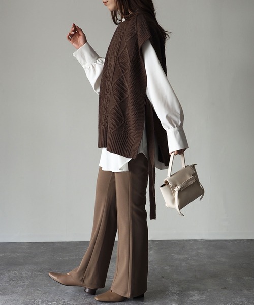 Riberry（リベリー）の「サイドリボンケーブルニットベスト（ベスト・レディース・ブラック/ブラウン/アイボリー/グレイッシュベージュ・MEDIUM）」の21枚目の写真