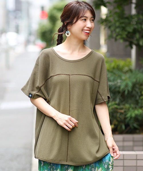 チチカカ（チチカカ）の「ワッフルドルマンＴシャツ（Tシャツ/カットソー・レディース・カーキ/ブラック/アイボリー・FREE）」の3枚目の写真