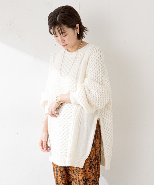 SHENERY(シーナリー)の「サイドスリットケーブルニットプルオーバー(ニット/セーター・レディース・ライトグレー/オフホワイト/ブラック・FREE)」の12枚目の写真