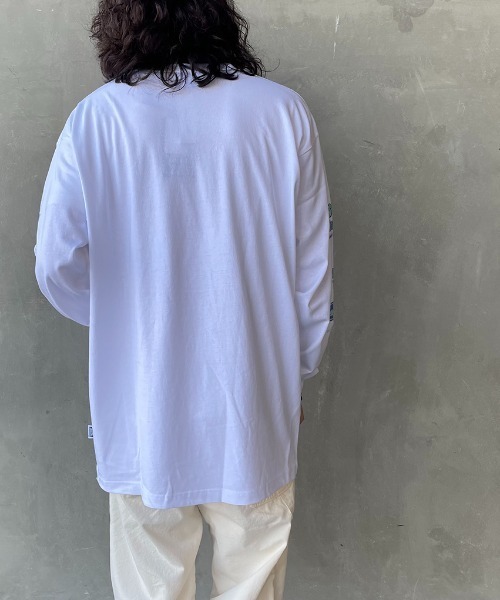 BEN DAVIS（ベンデイビス）の「[BEN DAVIS/ベンデイビス] BANNERS 袖プリントロンT（Tシャツ/カットソー・レディース・ホワイト/ブラック/パープル・M/L/XL）」の17枚目の写真