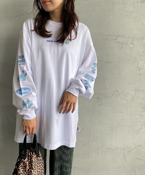 BEN DAVIS（ベンデイビス）の「[BEN DAVIS/ベンデイビス] BANNERS 袖プリントロンT（Tシャツ/カットソー・レディース・ホワイト/ブラック/パープル・M/L/XL）」の4枚目の写真