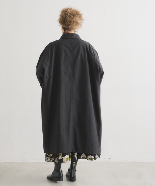 manana suerte(マニャーナスエルテ)の「ビッグシルエットステンカラーコート(ステンカラーコート・レディース・ブラック/ベージュ・FREE)」の16枚目の写真