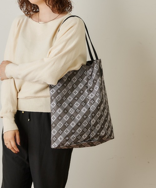 Daily russet(デイリー ラシット)の「【ナイロンジャガード】チェックダイヤ型底トートバッグ(L)(トートバッグ・レディース・ボルドー/ブラック/グレー/ブラウン/ネイビー・FREE)」の2枚目の写真