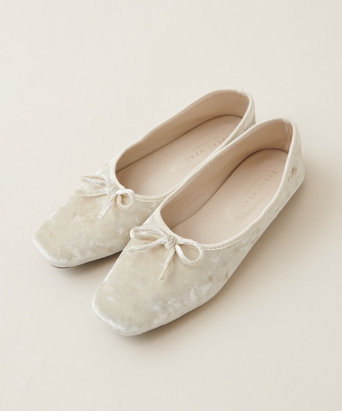 natural couture(ナチュラルクチュール)の「やわらかアソートバレエシューズ(バレエシューズ・レディース・オフホワイト/ピンク・SMALL/MEDIUM/LARGE/X-SMALL)」の2枚目の写真