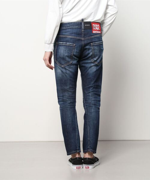 DSQUARED2（ディースクエアード）の「PANTS 5 POCKETS /DSQ2 BRO SEXY TWIST /SEXY TWIST JEAN /DARK CLEAN WASH /0221（デニムパンツ・メンズ・インディゴブルー・44/46/48/50）」の2枚目の写真