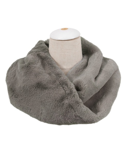 PUNYUS（プニュズ）の「フェイクファースヌード（マフラー・レディース・ベージュ/ブラック/グレー・FREE）」の4枚目の写真