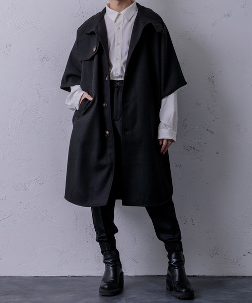 Adoon plain（アドーンプレーン）の「【Adoon plain】ポンチョコート（ポンチョ・メンズ・ベージュ系その他/グレー系その他/ブラック・FREE）」の4枚目の写真