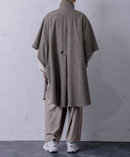 Adoon plain（アドーンプレーン）の「【Adoon plain】ポンチョコート（ポンチョ・メンズ・ベージュ系その他/グレー系その他/ブラック・FREE）」の15枚目の写真