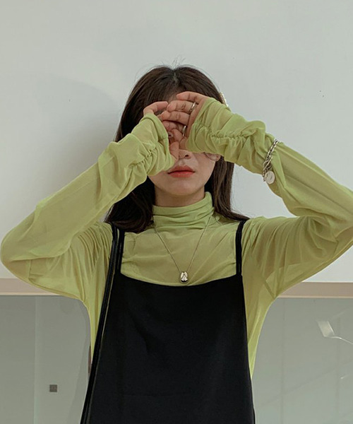 c.u.l（シーユーエル）の「【c.u.l:w】無地カラー パワーネットハイネックシアートップス culw167（Tシャツ/カットソー・レディース・ホワイト/ブラック/ライトブルー/ピンク/ライトイエロー/ライトグリーン・FREE）」の4枚目の写真