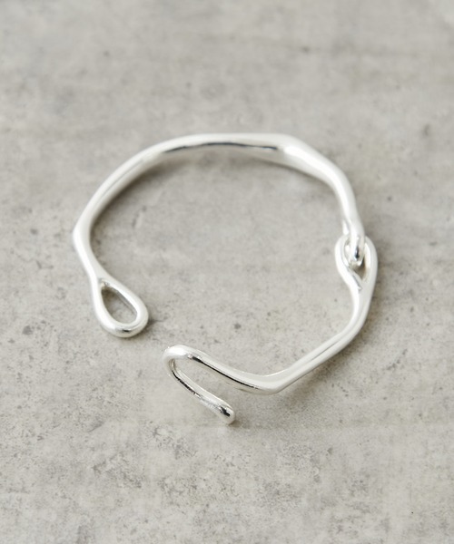 Omekashi（オメカシ）の「ウェーブブレス（ブレスレット・レディース・シルバー/ゴールド・ONE SIZE）」の9枚目の写真