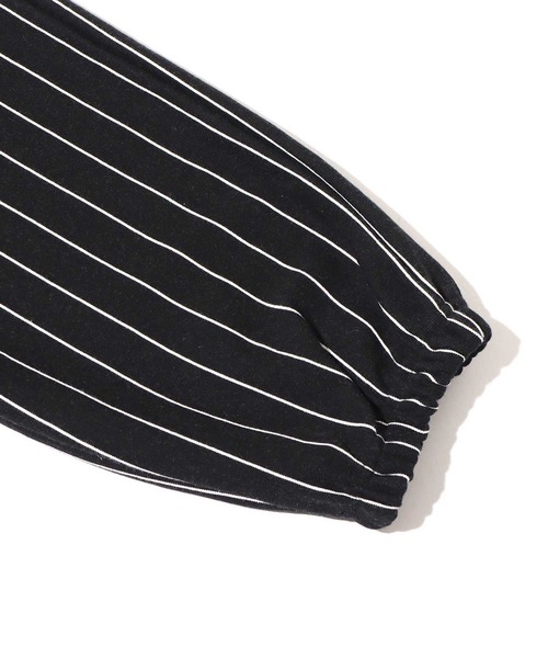 atmos（アトモス）の「atmos OLD ENGLISH SWEAT PANT / アトモス オールドイングリッシュ スウェットパンツ（スウェットパンツ・メンズ・ブラック/ストライプ・M/L/XL/XXL）」の4枚目の写真