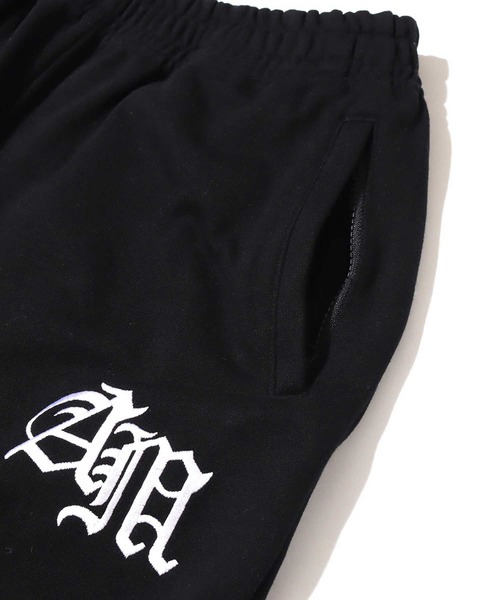 atmos（アトモス）の「atmos OLD ENGLISH SWEAT PANT / アトモス オールドイングリッシュ スウェットパンツ（スウェットパンツ・メンズ・ブラック/ストライプ・M/L/XL/XXL）」の10枚目の写真