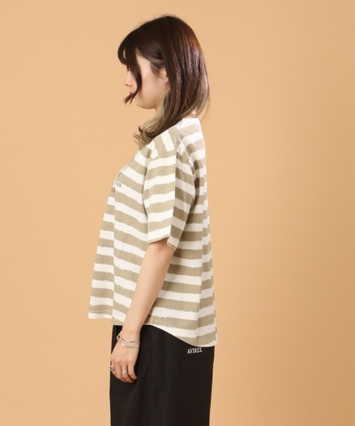 AVIREX（アヴィレックス）の「FADE WASH PRINT T-SHIRT/ フェイドウォッシュプリントティーシャツ（Tシャツ/カットソー・レディース・ブラック/ピンク/オフホワイト・FREE）」の13枚目の写真