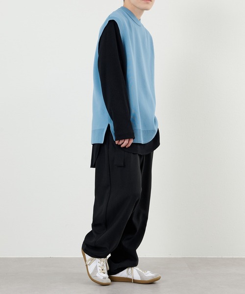 COLONY 2139（コロニートゥーワンスリーナイン）の「エステルヤーンクルーネックベスト（ベスト・メンズ・ブラック/ライトグレー/サックスブルー・MEDIUM/LARGE）」の21枚目の写真