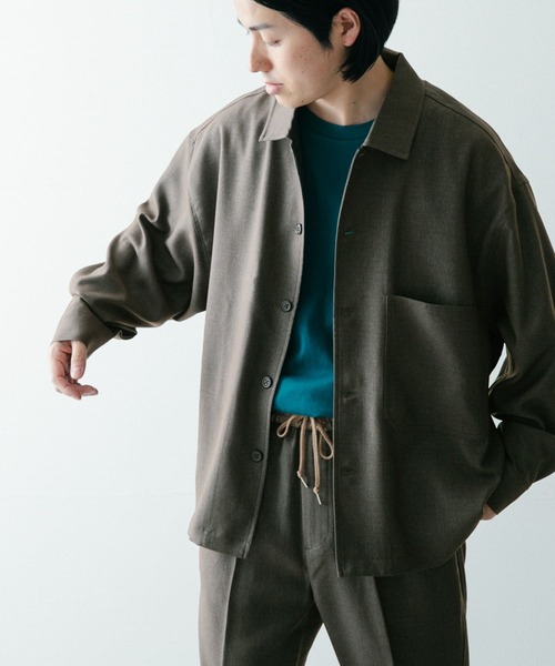 ITEMS URBANRESEARCH（アイテムズ アーバンリサーチ）の「『セットアップ対応』ポリツイル オープンカラーCPOシャツ（シャツ/ブラウス・メンズ・ベージュ/チャコールグレー/ネイビー・LARGE/MEDIUM）」の13枚目の写真