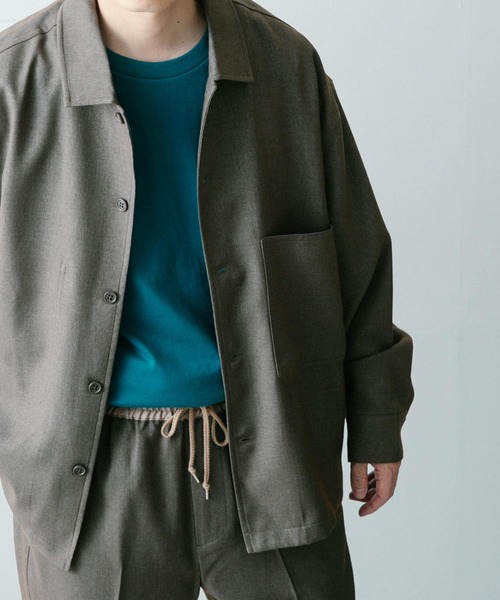 ITEMS URBANRESEARCH（アイテムズ アーバンリサーチ）の「『セットアップ対応』ポリツイル オープンカラーCPOシャツ（シャツ/ブラウス・メンズ・ベージュ/チャコールグレー/ネイビー・LARGE/MEDIUM）」の17枚目の写真