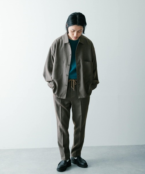 ITEMS URBANRESEARCH（アイテムズ アーバンリサーチ）の「『セットアップ対応』ポリツイル オープンカラーCPOシャツ（シャツ/ブラウス・メンズ・ベージュ/チャコールグレー/ネイビー・LARGE/MEDIUM）」の21枚目の写真