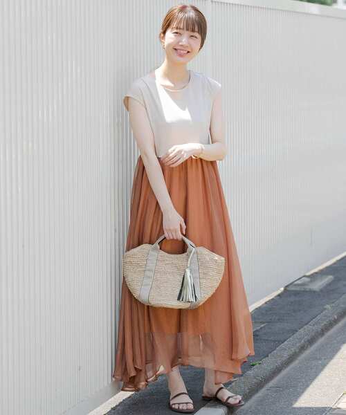 URBAN RESEARCH Sonny Label（アーバンリサーチサニーレーベル）の「『WEB限定』シャイニーシフォンドッキングワンピース（ワンピース・レディース・ミント/オレンジ/ネイビー・FREE）」の10枚目の写真