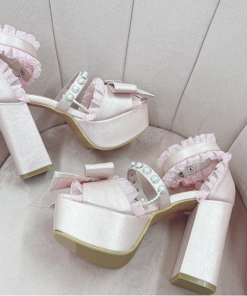 Swankiss(スワンキス)の「PG ribbon pearl sandal(サンダル・レディース・ブラック/ピンク/シルバー・MEDIUM/LARGE)」の14枚目の写真