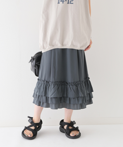 JOURNAL STANDARD relume（ジャーナルスタンダード　レリューム）の「リサイクルポリフリルヘムスカート（スカート・レディース・ブラック/チャコールグレー・FREE）」の2枚目の写真