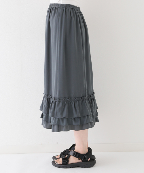 JOURNAL STANDARD relume（ジャーナルスタンダード　レリューム）の「リサイクルポリフリルヘムスカート（スカート・レディース・ブラック/チャコールグレー・FREE）」の17枚目の写真