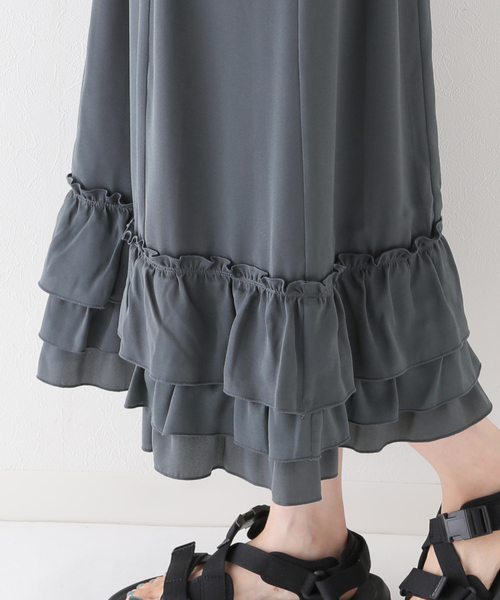 JOURNAL STANDARD relume（ジャーナルスタンダード　レリューム）の「リサイクルポリフリルヘムスカート（スカート・レディース・ブラック/チャコールグレー・FREE）」の8枚目の写真