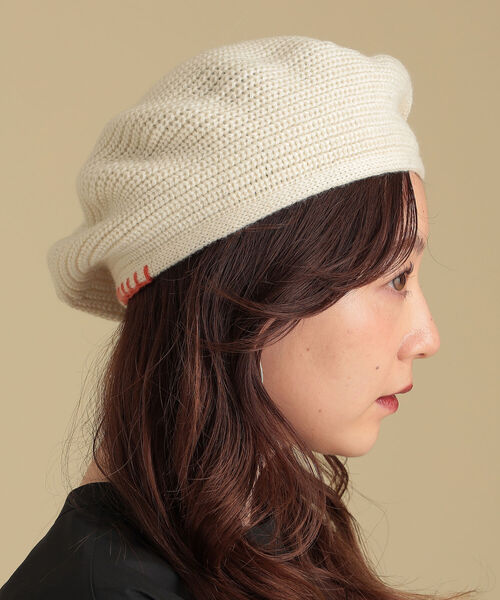Ray BEAMS(レイビームス)の「Ray BEAMS / ニット ステッチ ベレー帽(ハンチング/ベレー帽・レディース・オフホワイト/ブラック/パープル・ONE SIZE)」の5枚目の写真