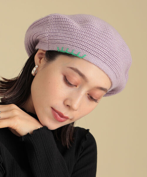 Ray BEAMS(レイビームス)の「Ray BEAMS / ニット ステッチ ベレー帽(ハンチング/ベレー帽・レディース・オフホワイト/ブラック/パープル・ONE SIZE)」の9枚目の写真