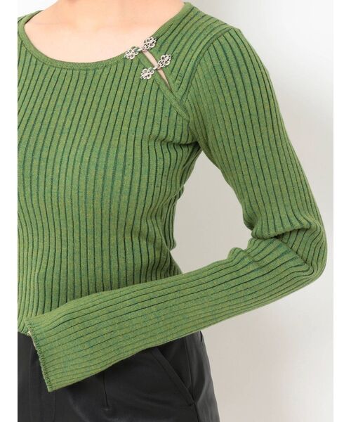 EVRIS（エヴリス）の「フロックボタンタイトニットトップス（ニット/セーター・レディース・ホワイト/ブラック/グリーン・FREE）」の22枚目の写真