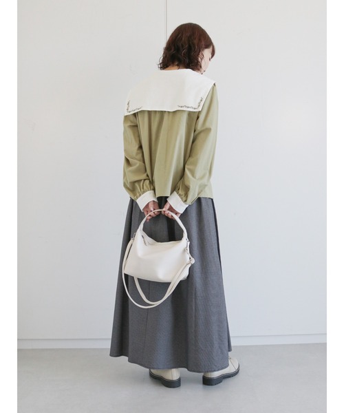 ehka sopo(エヘカソポ)の「バイカラー刺繍ブラウス(シャツ/ブラウス・レディース・ブラック/グリーン/キナリ・フリ-)」の13枚目の写真